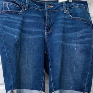 Time and Tru Blue Jean Shorts Classic Style